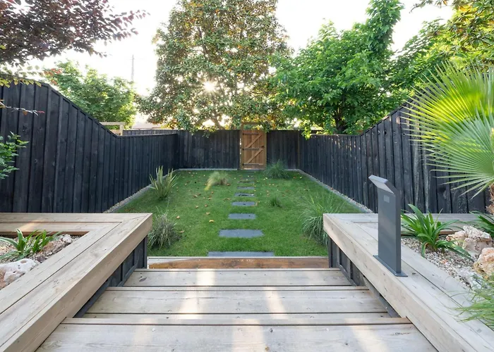 House With And Direct Access To Cazaux
